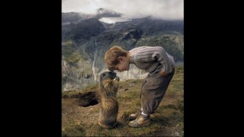 L'enfance.... son innocence ses amitiés... son attirance pour nos petits amis.