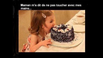 Des images d'une vie simple, banale et drôle pour qui sait sourire.