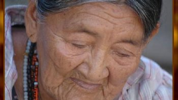 Les enfants ont toujours des questions  inattendues ...."dis pourquoi " 
j'accompagne d'un petit texte que j'avais écrit...paru en 2o15..