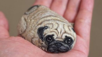 beau? non......original? certes.....De l'imagination?..À revendre.....je n'achèterais
 pas ! Mais regarder ne coûte rien ! j'ai ajouté quelques légendes..Il manque notre humoriste patenté pour cela !.....