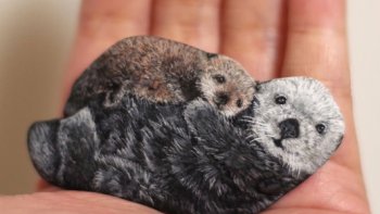 Auguste Derrière, est un publicitaire, du début du XX ème siécle qui avait un talent inné pour les jeux de mots laids, plus ou moins....