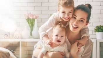 "Une Maman' c'est la meilleure des 'infirmières au talent de magicienne****