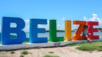 Belize ou Bélice....Capital: Belmopan,langue officielle:Anglais..