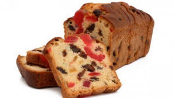 je tiens cette recette de ma grand mère, et mon cake a toujours autant de succès.