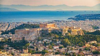 Coups de coeur, toujours  pour la GRECE, état de la péninsule balkanique,
à l'EST la mer EGEE, à l'OUEST la mer IONENNE, au SUD la MEDITERRANEE* 