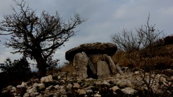Pour les amateurs de vieilles pierres et de cailloux