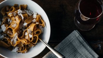 Recette simple mais savoureuse. Même si vous n'êtes pas cuisinier hors paire, essayez cette recette. Vous ne le regretterez pas et vos invités seront impressionée !