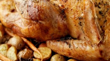 Comment bien cuire la Dinde de Noël ? Notre chef ordissinaute Lucciolo nous dévoile son secret.