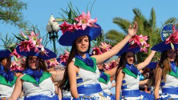  Madère est un archipel du Portugal, situé dans l'Océan Atlantique à 661 km à l'ouest du Maroc...