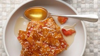 Est une pâtisserie typique des Cyclades, aux notes orientaless,