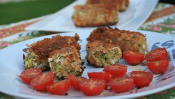 Ces saucisses végétariennes datent des années 1800. A cette époque, les saucisses du pauvre étaient préparées avec un fromage Gallois au lait de vache du Comté de Glamorgan, cette race à disparu et remplacé par du Caerphilly.