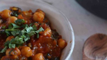 " Recette Placard " .  Cest une recette qui ne demande pas de produits frais, seulement des ingrédients secs, en conserve ou surgelés !