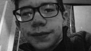 Regardez bien les scènes