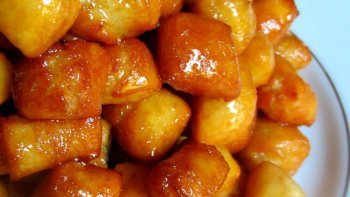 Spécialité Sicilienne dont l'origine remonte, selon les historiens de la gastronomie, au début de l'ère chrétienne.