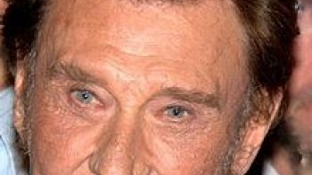 Vraiment une IDOLE parmi toutes celles de notre jeunesse passée.
Respect, admiration, tristesse, et surtout de superbes souvenirs aux
concerts tant appréciés avec nos yeux de grands enfants.