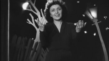 le 19 décembre 2015  elle aurait eu 100 ans , j'ai écrit ces quelques lignes pour elle .
supervisé par l 'ami  J.P  de Montrouge ...(doris)