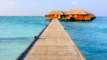 Mes vacances aux Maldives furent paradisiaques !
(version corrigée par l'ajout de photos).