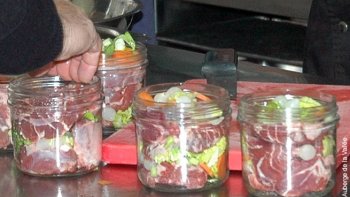 Le Melsat est une spécialité originaire du sud de l’Aveyron. 