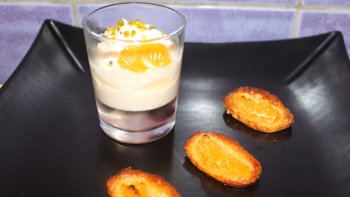 Dessert léger pour la fin du repas. Mariée avec du Champagne, lui donne un air royal pour un dessert de fin d'année. !