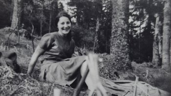 Une histoire toute simple: un couple aimant, une halte dans la forêt de Faulquemont (57), un mariage, 4 enfants: c'est nous, Annie et moi... 