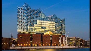 Voici un bâtiment contemporain... Ce n'est pas très difficile...
À vous de jouer... si vous le voulez bien !