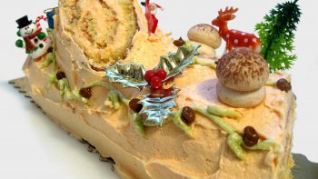 une buche toute simple, savoureuse. La décoration est primordiale.