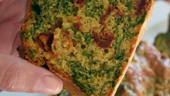 Ça pique, ça brûle, ça démange...Pourtant, l'ortie c'est un délice quand on la cuisine. Lorsqu'elle passe à la casserole, elle perd de son pouvoir urticant et vous n'avez plus rien à craindre.