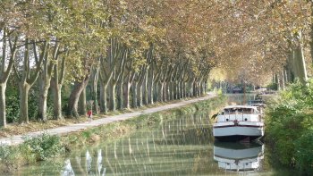 Merci Mr Riquet pour ce beau Canal du Midi...
Promenade musicale sur des canaux qui nous enchantent.