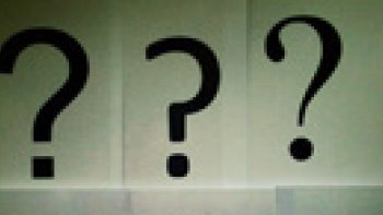 VOICI 3 PORTRAITS de 2 hommes et une femme.
Ce sont des personnalités du "SHOW BIZZ ". À votre avis, qui sont-ils ? Laissez votre réponse en commentaire et retrouvez les réponses dimanche matin !
