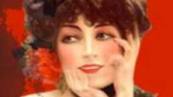 PASSE LE TEMPS...
TENDRESSE ET NOSTALGIE  EMAILLENT LES SOUVENIRS D'ENFANCE.