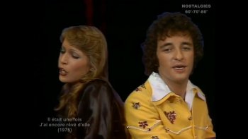 «Entre rêve & réalité, l'amour s'écrit sur des images de femmes idéalisées. 
  Une chanson, un souvenir, une émotion... et ce refrain qui traverse le temps.»