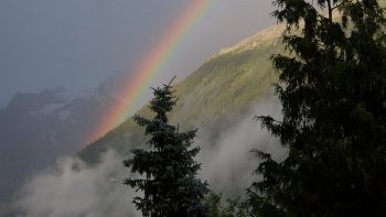 Le mois de mai dans toute sa complexité inspire la plume de notre ordissinaute Oderay.