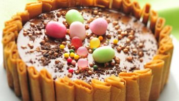 Faites pétiller le chocolat en accompagnant votre Charlotte avec du Cidre/poire.