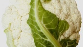 une salade très simple, pour l'été avec le chou-fleur comme base