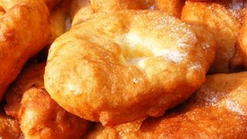 Un petit beignet pour le goûter ? Notre chef ordissinaute Minou sait nous régaler !