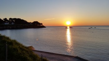 une histoire vraie qu'avant de partir pour le voyage sans retour m'a conté une personne dont je rendais visite à l'hôpital, il y a de cela quatre ans.