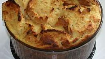 Specialité culinaire de Lozère.  Se cuisait dans un profond plat en terre appelé  "Coupet" d'ou le nom du dessert.