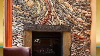 Toujours agréable de feuilleter des idées  pas toujours réalisables  chez   soi....C'est comme un voyage en images.......