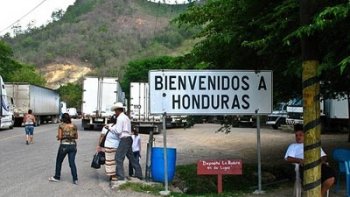 Capitale: Tegucigalpa...Population: 9 millions Président: Juan Orlando Hernandez......820 kms de cotes....