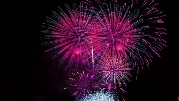 Partageons le feux d'artifices des 50 ans de la Grande Motte.