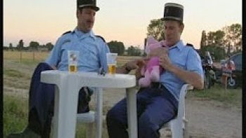 Riez, riez, esclaffez-vous! Bidonnez-vous!