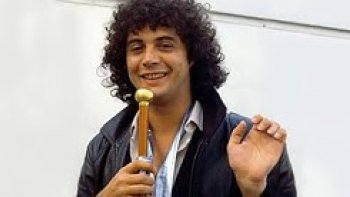 La  Bonne Musique  qui fait danser:::::Born to be Alive
  de Patrick Hernandez( 1979)