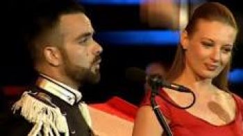 Très belle interprétation du Ténor Carabinier Roberto Lenoci et la Demi-Soprano Anna Konovalova dans l'Arène de Verona en Italie en avril 2018. Avec la merveilleuse orchestre de l'Armée des Carabiniers. !