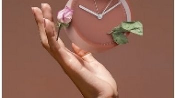 Dans la course du temps..la succession d'instants....nous fait au fil des ans, avoir regrets troublants...car le temps ne revient jamais.Poème d'oderay sur une musique de Joël Hannier, notre ami compositeur..".Pour un instant".
images internet libres de droit.

 