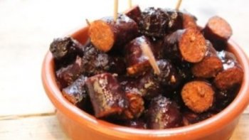 Une manière originale de cuisiner les merguez, ideal pour un apéro estival.