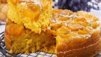 Frais et authentique, facile à réaliser, l'acidité du fruit se mariant très bien avec la douceur de la pâte, il est idéal au petit déjeuner ou en fin de repas.