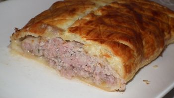 ce n'est pas une recette originale !!! mais traditionelle au pays lorrain, que l'on se transmet de famille en famille. par ces temps caniculaires, pour le soir avec d'autres salades fraîches, elle sera appréciée. Mais, il vaut mieux la préparer le matin de bonne heure