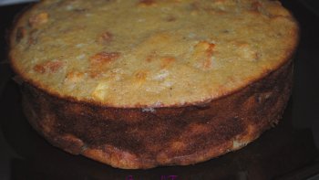 Recette anti-gaspi par excellence. Au Moyen-Âge, on ne perdait rien ! Partons faire un petit voyage dans le temps avec la découverte de ce gâteau original, nourissant et surtout économique.