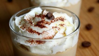 vous aimez les desserts, alors vous serez ravis de découvrir cette délicieuse recette de chef monique.