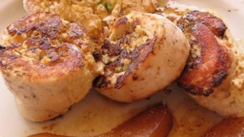 Régalez-vous avec ce moelleux de lapin au parfums de cumin et de pistache. C'est tellement agréable.